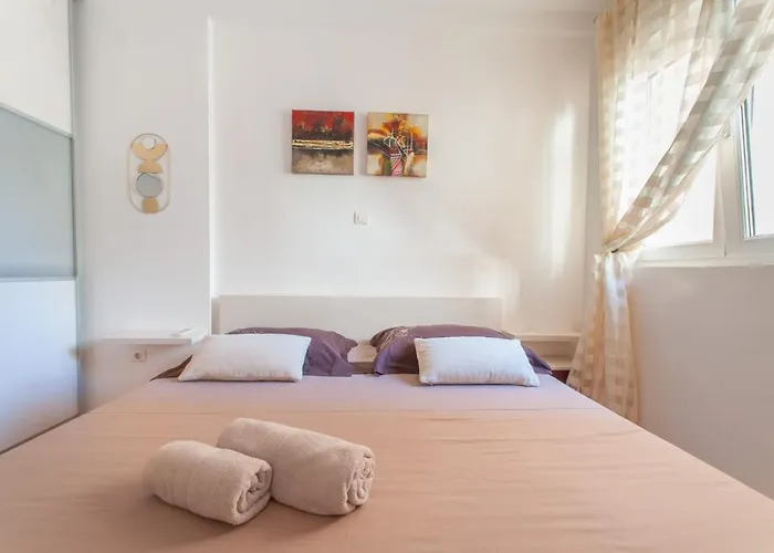 Sea Apartment With Free Parking